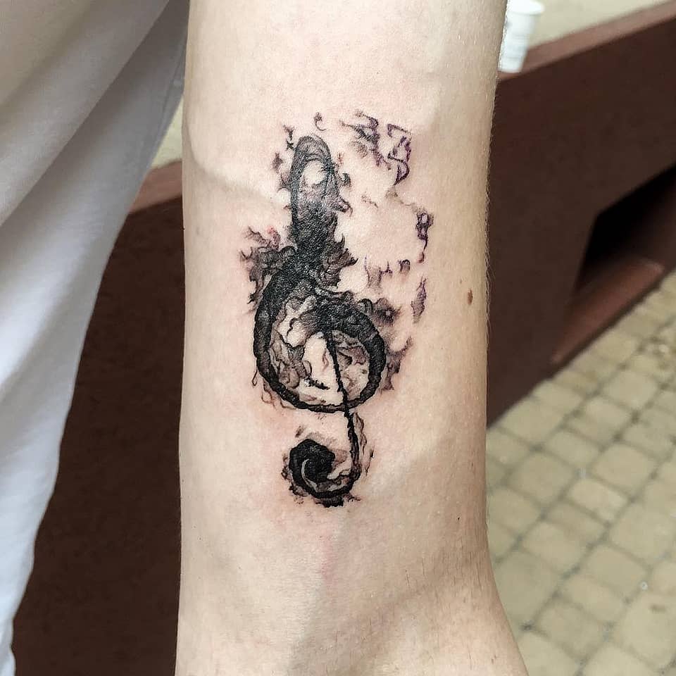 Smoky Treble Clef
