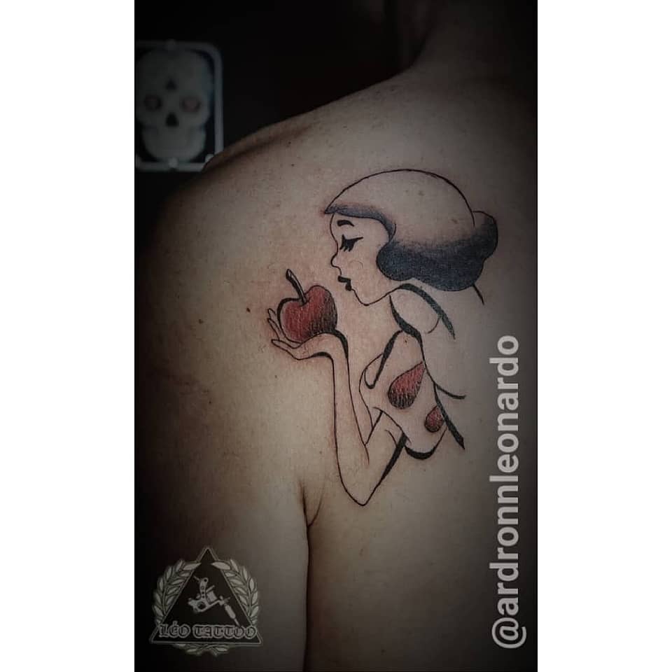 Snow White and the Apple