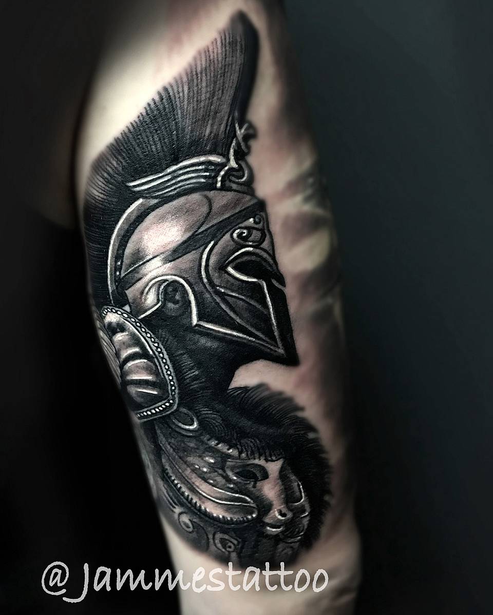 Spartan Helm & Lion