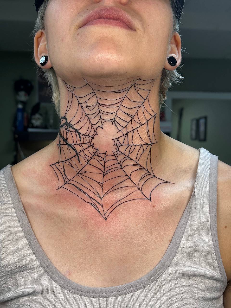 Spiderweb Throatpiece