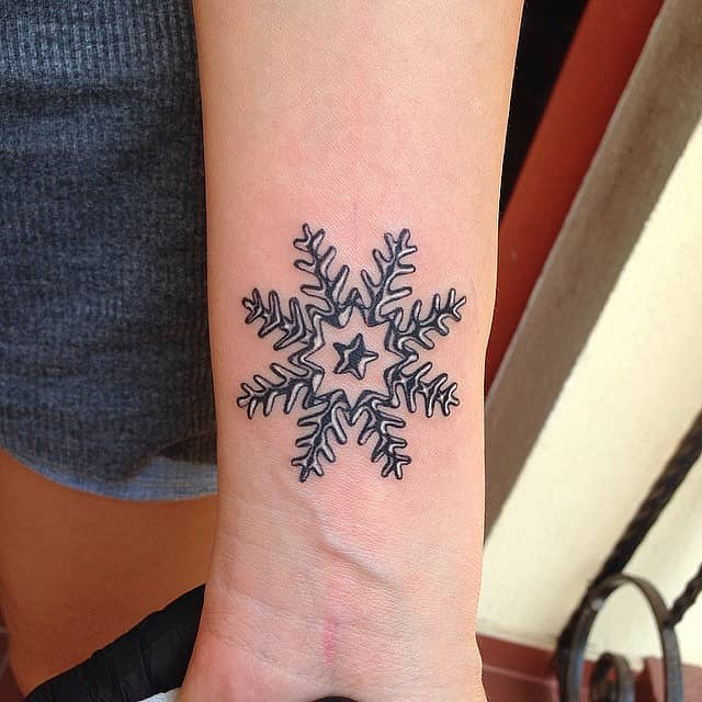 Star-Center Snowflake