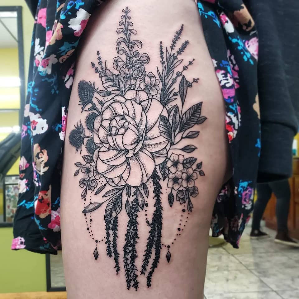 Stippled Rose Bouquet Ornament