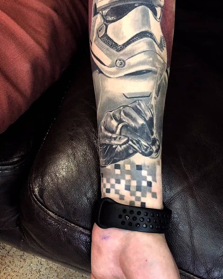 Stormtrooper Realism with Pixel Fade