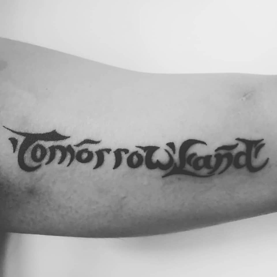 Tomorrowland Gothic Script