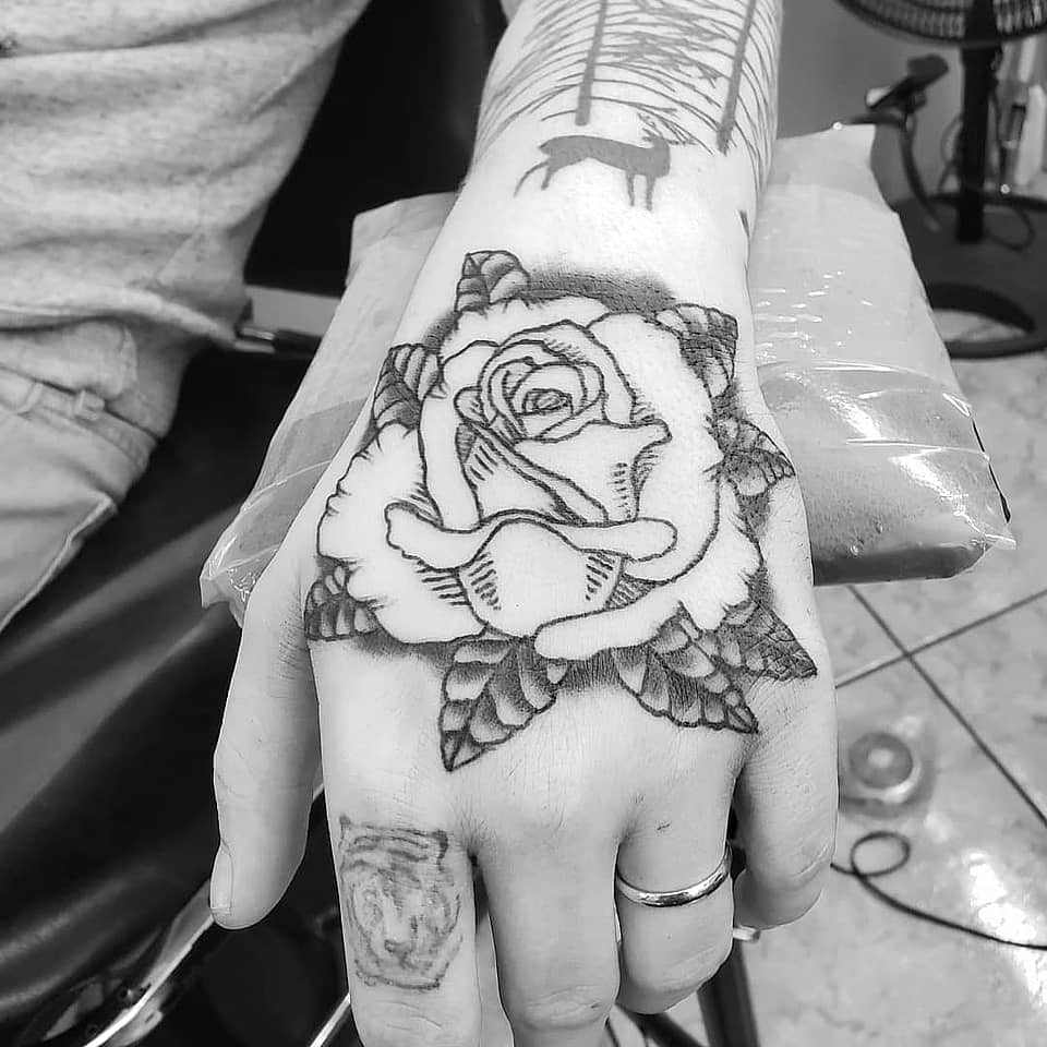 Traditional Rose Banner Handpiece