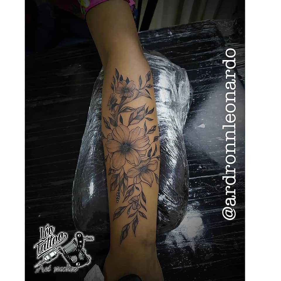 Trailing Floral Forearm Bouquet