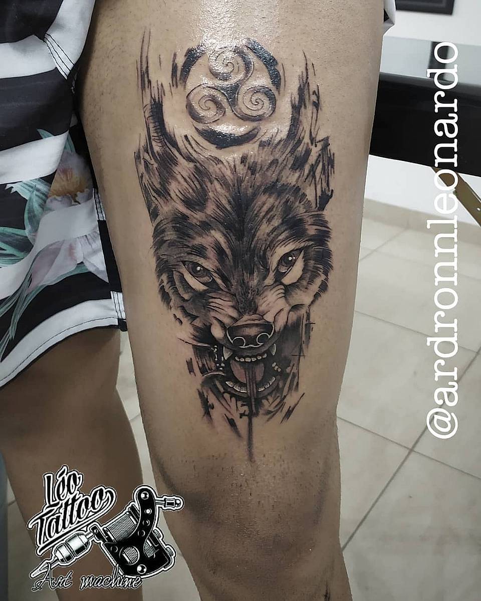 Triskelion Wolf