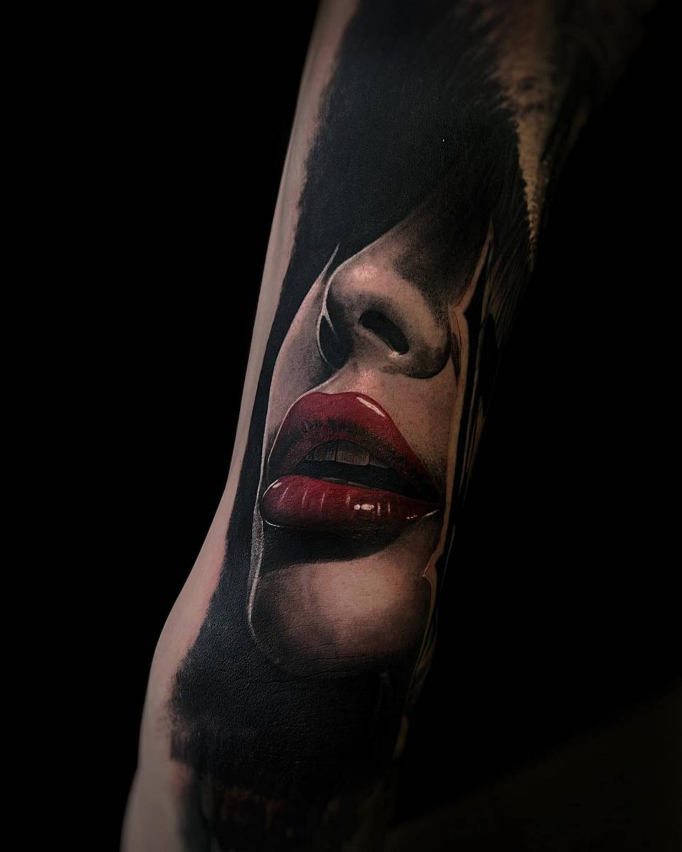 Veiled Scarlet Portrait