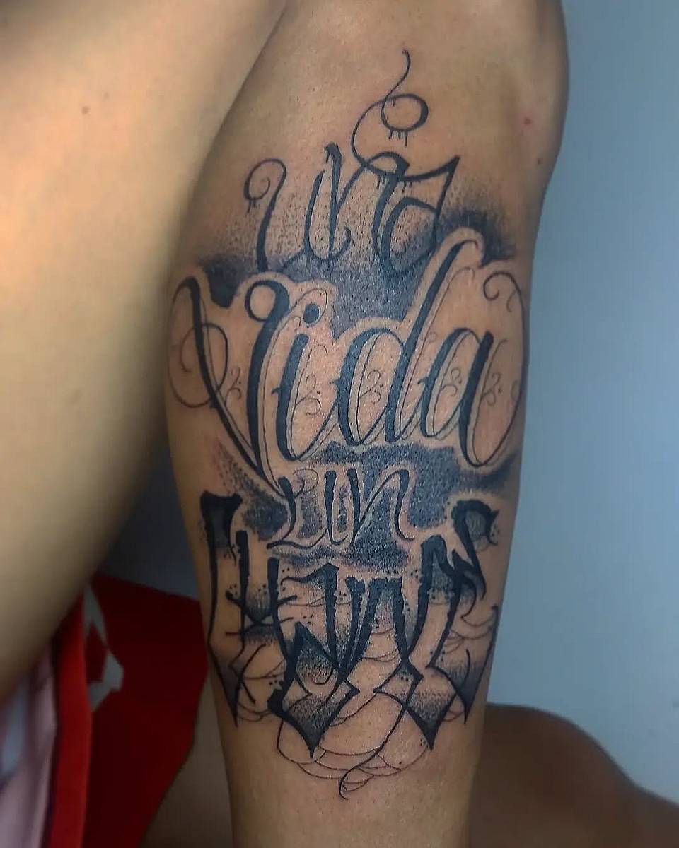 Vida Script and Blackletter Statement