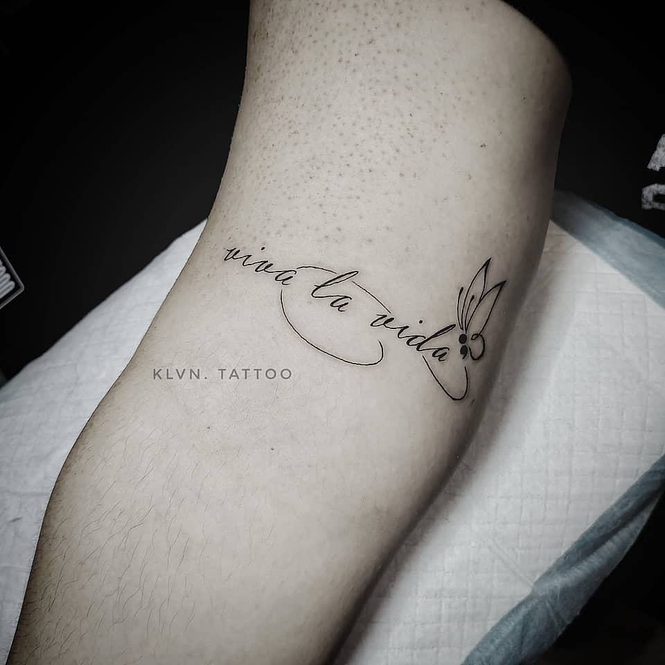 Viva la Vida Script with Leaf Accent