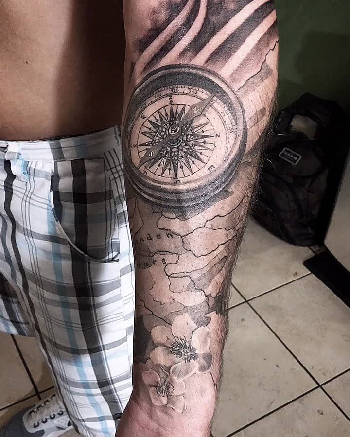 Wayfinder Compass and Map