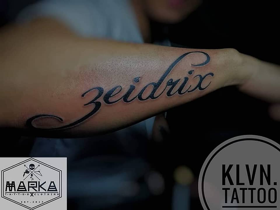 Zeidrix Cursive Name